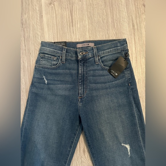 Joe's Jeans Women's Straight Leg Blue Denim: Distressed Belenos NWT - Picture 4 of 7